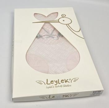Крижма Leylek Рожева код4375 у коробці